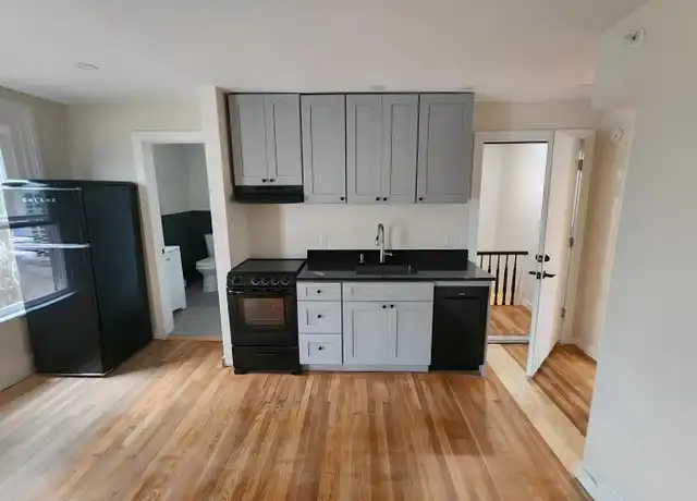 Property at 4 St Pauls Pl, Troy, NY, 12180, 1 bed, 1 bath, [object Object]