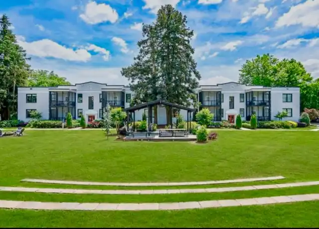 Property at 124 Peachtree Memorial Dr NW Unit 3, Atlanta, GA, 30309, 2 beds, 2 baths, [object Object]