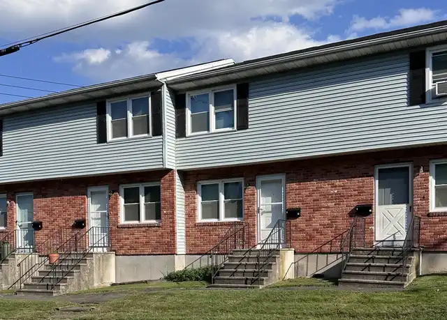 Property at 9 America St, Waterbury, CT, 06708, 2 beds, 1.5 baths, [object Object]