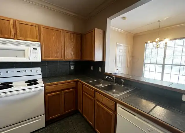 Property at 710 E Boyd Dr #1008, Baton Rouge, LA, 70808, 3 beds, 2 baths, [object Object]
