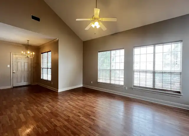 Property at 710 E Boyd Dr #1008, Baton Rouge, LA, 70808, 3 beds, 2 baths, [object Object]