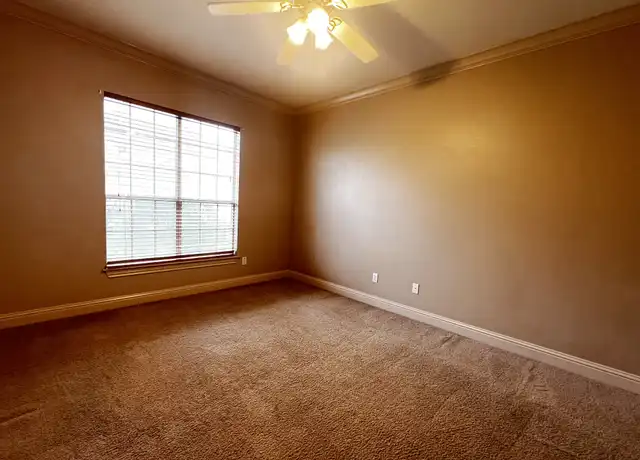 Property at 710 E Boyd Dr #1008, Baton Rouge, LA, 70808, 3 beds, 2 baths, [object Object]