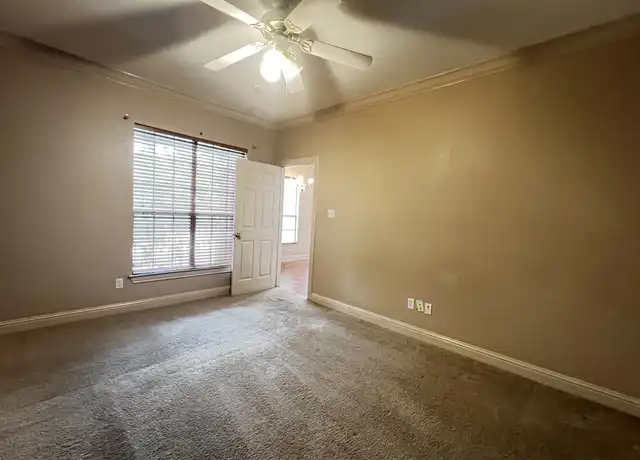 Property at 710 E Boyd Dr #1008, Baton Rouge, LA, 70808, 3 beds, 2 baths, [object Object]