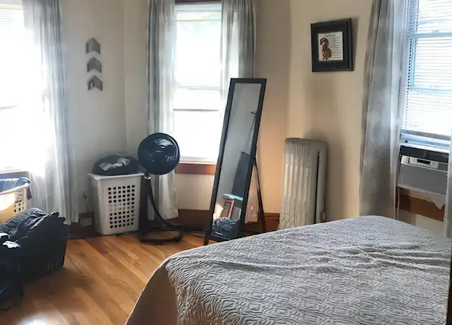 Property at 364 Crescent St, Waltham, MA, 02453, 2 beds, 1 bath, [object Object]