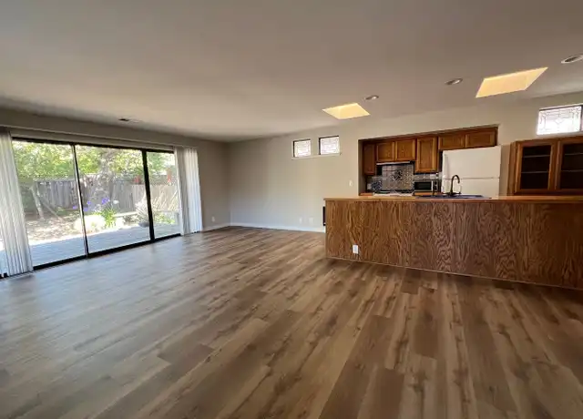 Property at 370 Stanford Ave, Menlo Park, CA, 94025, 2 beds, 1 bath, [object Object]