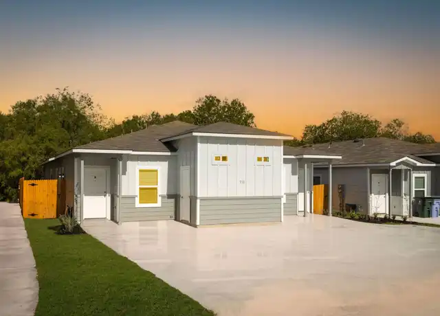 Property at 926 Country Club Dr Unit A, Seguin, TX, 78155, 3 beds, 2 baths, [object Object]