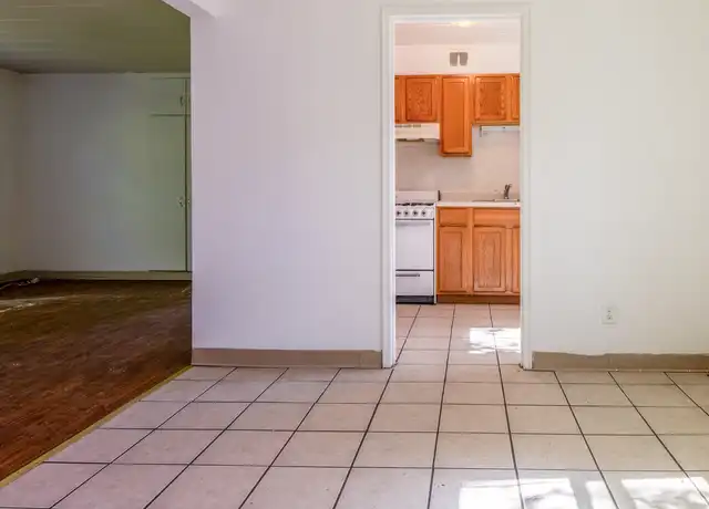 Property at 17 Sherman Ter #5, Madison, WI, 53704, 2 beds, 1 bath, [object Object]
