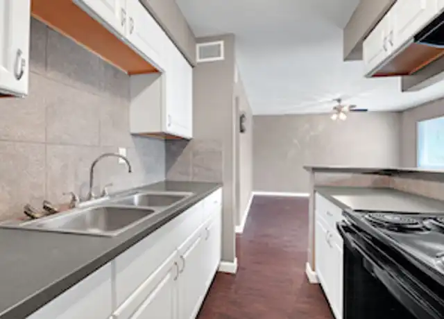 Property at 3031 Sumpter St, Houston, TX, 77026, 1 bed, 1 bath, [object Object]