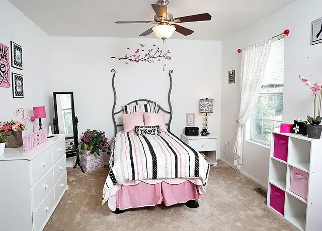 Photo of 3601 Laurel Bluff Cir, High Point, NC 27265