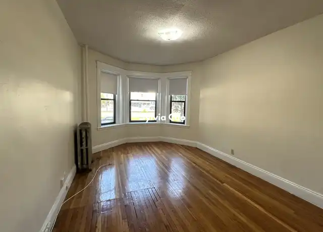 Property at 1160 Commonwealth Ave Unit 14, Boston, MA, 02134, 1 bed, 1 bath, [object Object]