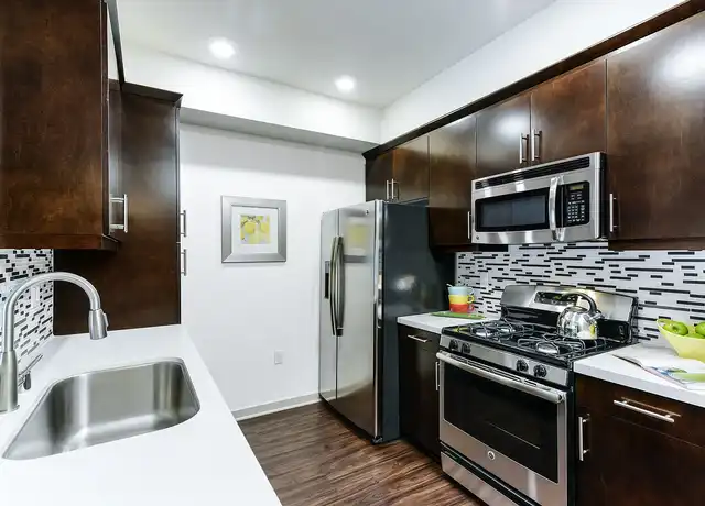 Property at Hue North Hollywood - 5077 Lankershim Blvd, North Hollywood, CA, 91601, 0 beds, 1 bath, [object Object]
