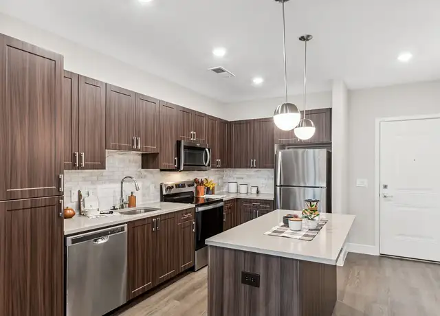 Photo of 4040 Gateway Dr, Fairfax, VA 22030