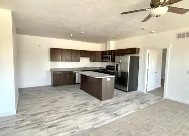Property at 1170 Plymouth Ave NE Unit 3, Grand Rapids, MI, 49505, 2 beds, 2 baths, [object Object]