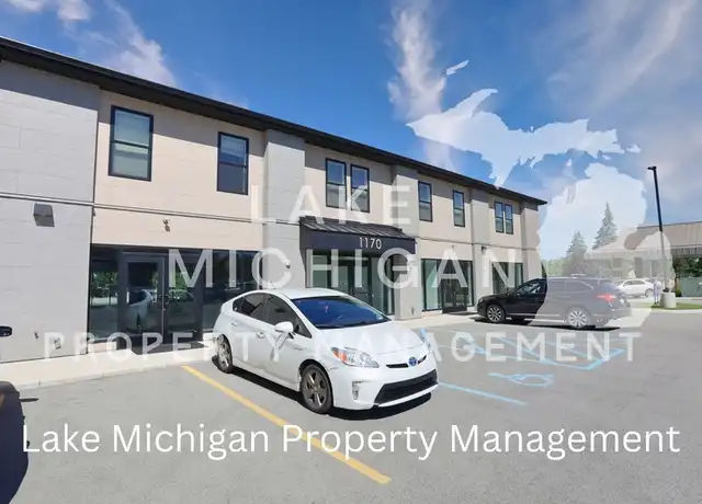 Property at 1170 Plymouth Ave NE Unit 3, Grand Rapids, MI, 49505, 2 beds, 2 baths, [object Object]