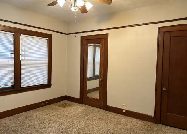 Property at 1537 Helmer St, Sioux City, IA, 51103, 6 beds, 2 baths, [object Object]