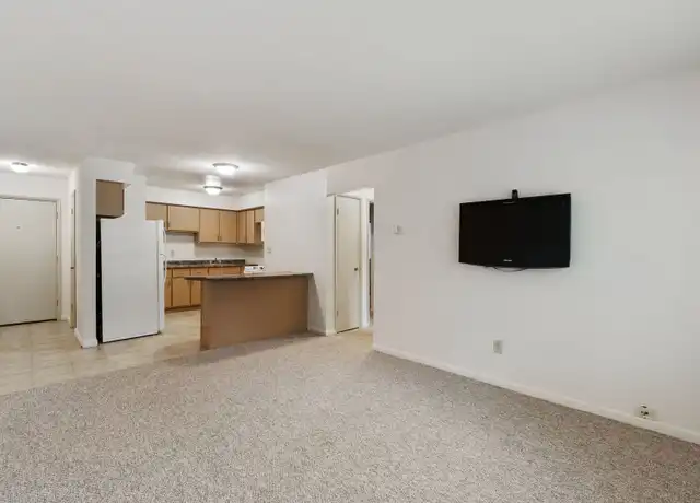 Property at 825 N 22nd St Unit 105, Milwaukee, WI, 53233, 2 beds, 1 bath, [object Object]