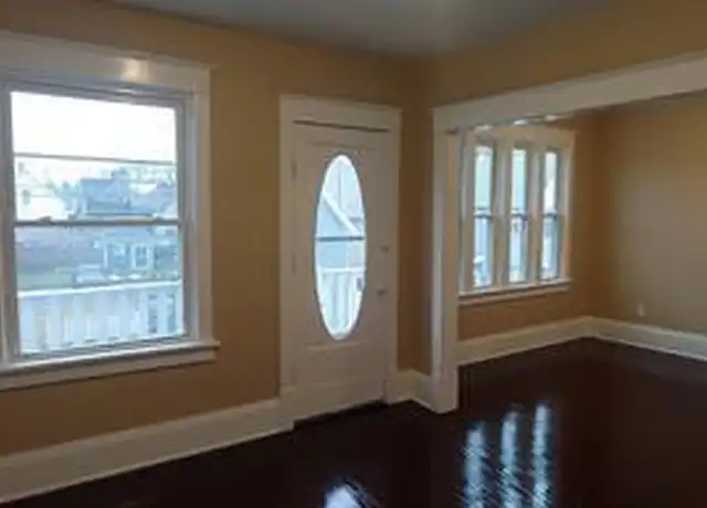 Property at 2432 S 5th Pl Unit 1, Milwaukee, WI, 53207, 2 beds, 1 bath, [object Object]
