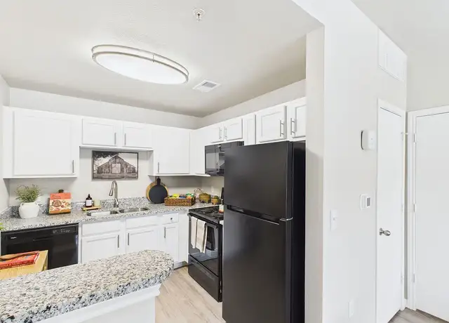 Photo of 1350 Sadler Dr, San Marcos, TX 78666
