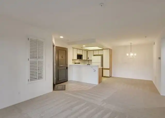 Property at 2800 Keller Dr #282, Tustin, CA, 92782, 1 bed, 1 bath, [object Object]