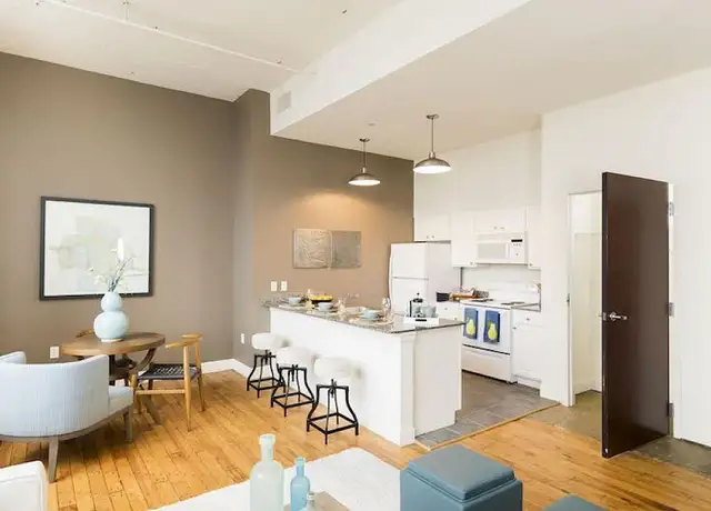Photo of 305 Dutton St, Lowell, MA 01854