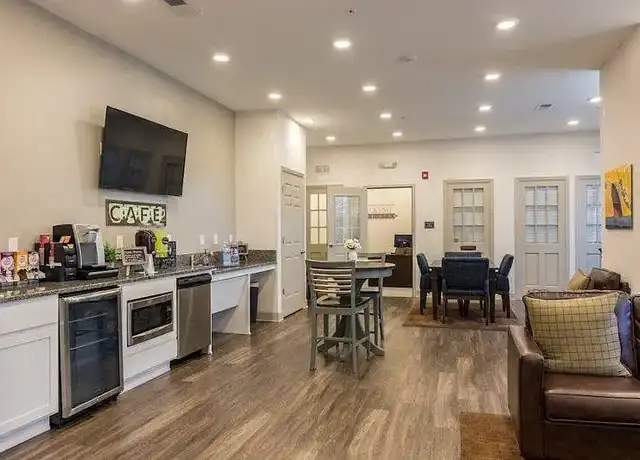 Property at Sterling King - 714 Court St, Portsmouth, VA, 23704, 1-2 bed, 1-2 bath, [object Object]