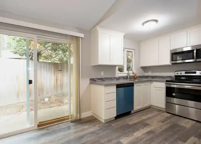 Property at 19731 SW 68th Ave Unit 19757, Tualatin, OR, 97062, 2 beds, 1 bath, [object Object]