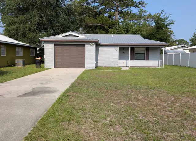 Property at 132 Park Rd, Interlachen, FL, 32148, 2 beds, 1 bath, [object Object]