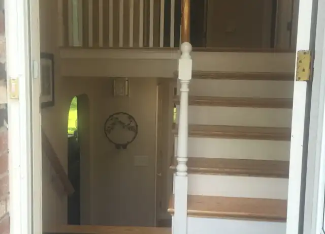 Property at 49 Neck Hill Rd Unit B, Mendon, MA, 01756, 3 beds, 1.5 baths, [object Object]