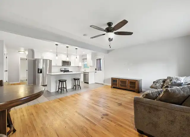 Property at 1314-1316 Cambrian Ct Unit 1314, Columbus, OH, 43220, 2 beds, 1 bath, [object Object]