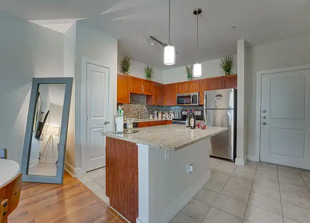Property at Easton - 2525 N Henderson Ave, Dallas, TX, 75206, 0-1 beds, 1 bath, [object Object]