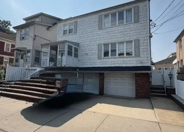Property at 128 Grove St Unit 2, Bloomfield, NJ, 07003, 3 beds, 1 bath, [object Object]