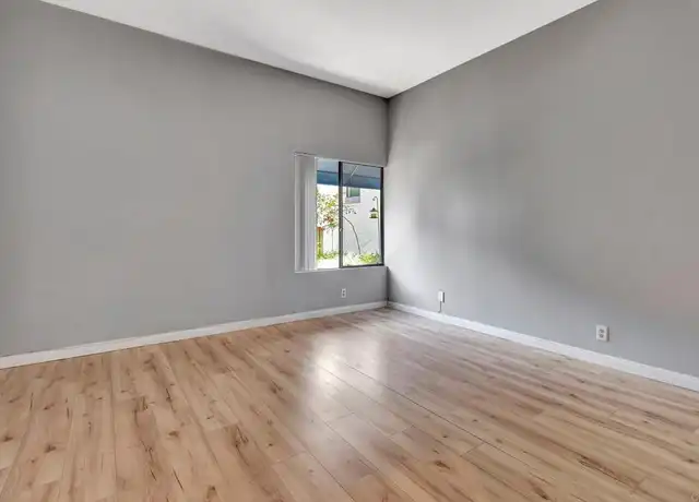 Property at 8328 Regents Rd Unit 1D, San Diego, CA, 92122, 1 bed, 1 bath, [object Object]