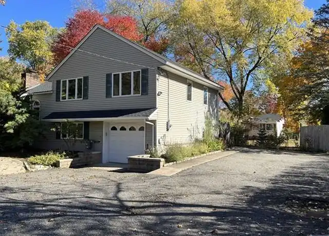Property at 377 Pascack Rd, Township of Washington, NJ, 07676, 3 beds, 1.5 baths, [object Object]