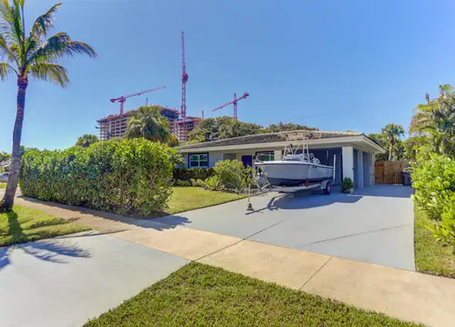 Property at 140 Date Palm Dr, West Palm Beach, FL, 33403, 3 beds, 2 baths, [object Object]