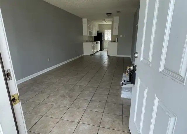 Property at 10510 Stanley Aubin Ln Unit B, Baton Rouge, LA, 70816, 2 beds, 1 bath, [object Object]