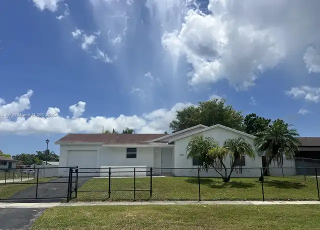 Property at 25811 SW 132nd Ave, Homestead, FL, 33032, 3 beds, 2 baths, [object Object]