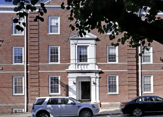 Property at 200 W Second St #100, Lexington, KY, 40507, 2 beds, 2 baths, [object Object]