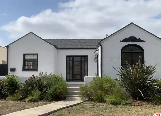 Property at 2032 W 80th St, Los Angeles, CA, 90047, 3 beds, 2 baths, [object Object]