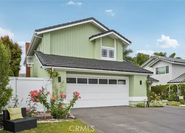 Property at 17675 Rainglen Ln, Huntington Beach, CA, 92649, 3 beds, 2.5 baths, [object Object]