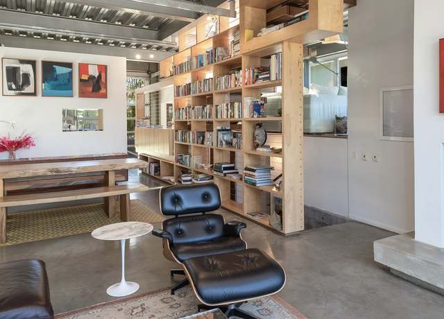 Photo of 1149 Pine Ave, Manhattan Beach, CA 90266
