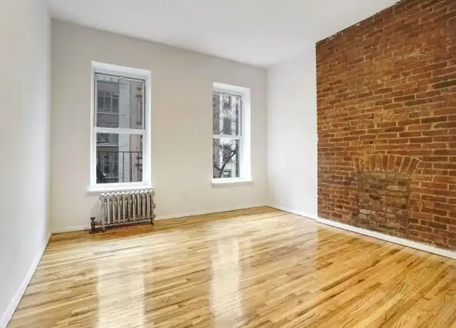 Property at 321 W 47th St, New York, NY, 10036, 2 beds, 2 baths, [object Object]