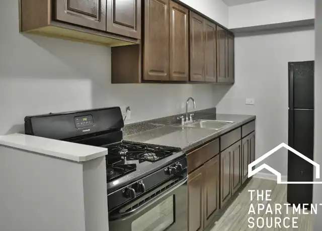Property at 1040 W Hollywood Ave #202, Chicago, IL, 60660, 1 bed, 1 bath, [object Object]