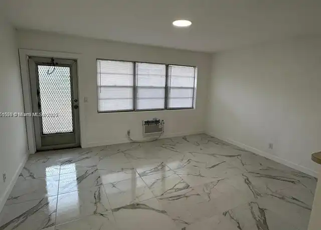 Property at 30 Easthampton I Unit 30, West Palm Beach, FL, 33417, 1 bed, 1 bath, [object Object]