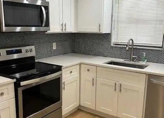 Property at 21913 Lake Forest Cir, Boca Raton, FL, 33433, 2 beds, 2 baths, [object Object]