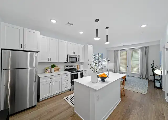 Property at Citizen - 3939 State Line Rd, Kansas City, MO, 64111, 0 beds, 1 bath, [object Object]
