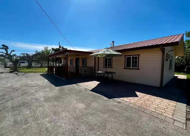 Property at 161 Hoyt Ln, Wapato, WA, 98951, 4 beds, 2 baths, [object Object]