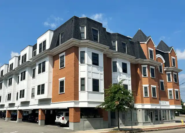 Property at 323 Washington St Unit 204, Dedham, MA, 02026, 1 bed, 1 bath, [object Object]
