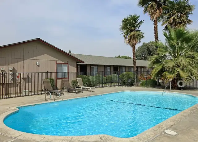 Photo of 4419 Belle Ter, Bakersfield, CA 93309