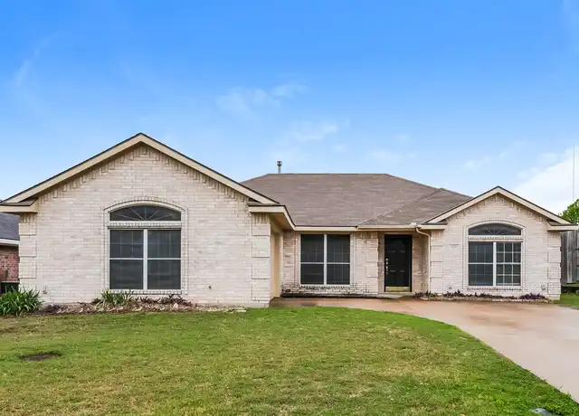 Property at 829 Windswept Dr, Cedar Hill, TX, 75104, 3 beds, 2 baths, [object Object]