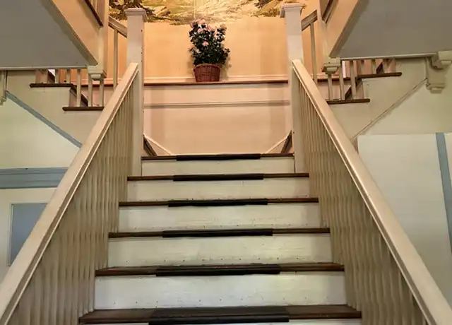 Property at 713 Chestnut Ave Unit 4, Waynesboro, VA, 22980, 1 bed, 1 bath, [object Object]